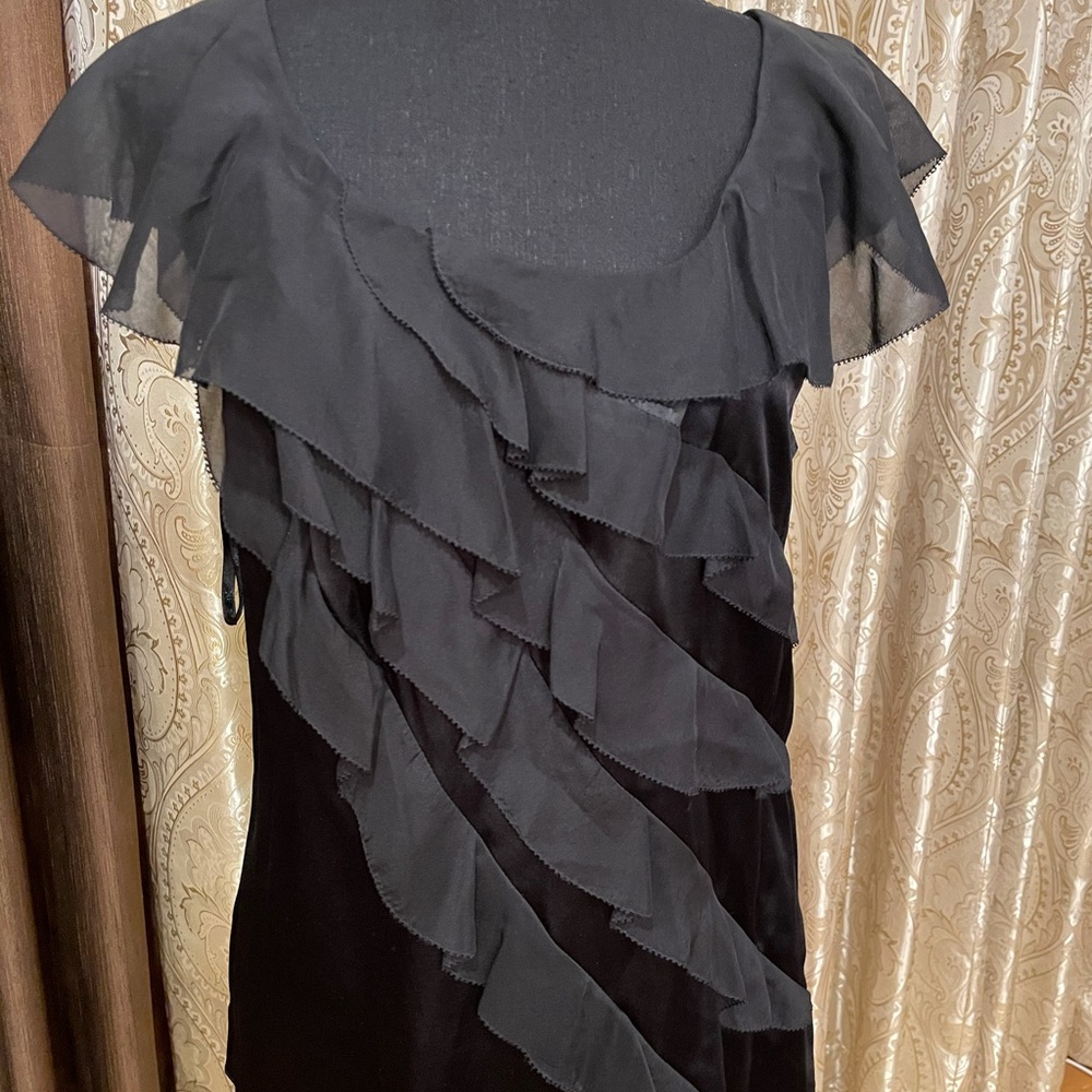 Ruffle Silk sleeveless blouse
